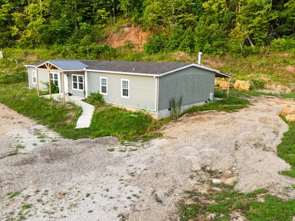 1000 Lazy Bee Ln, Vanceburg, KY 41179