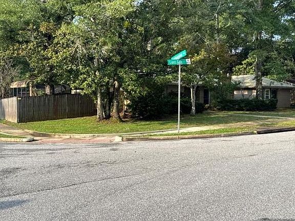 3rd image of 6516 Lions Gate Ct