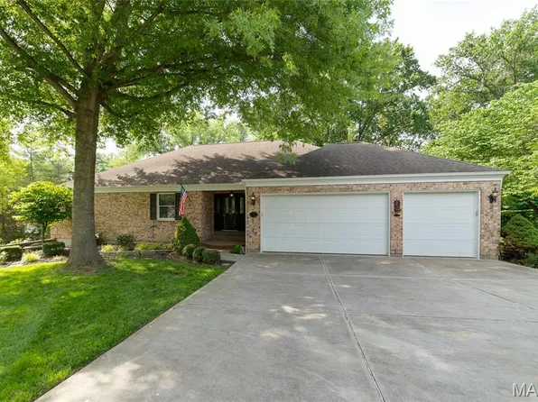 4 Margaret Brown Ct, Saint Peters, MO 63376