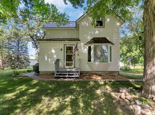9801 County Road 2 Rd, Glencoe, MN 55336