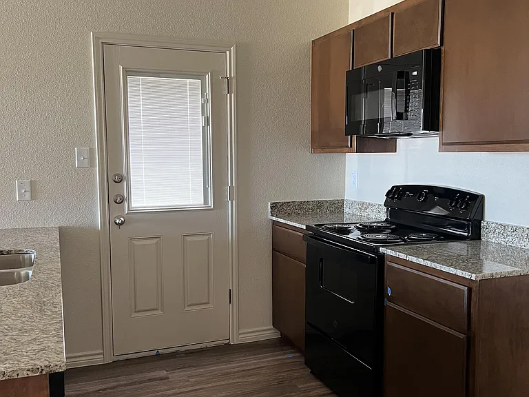 5800 McGregor Loop #A — Photo 5
