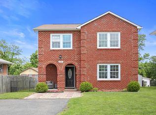 1537 12th St S, Arlington, VA 22204