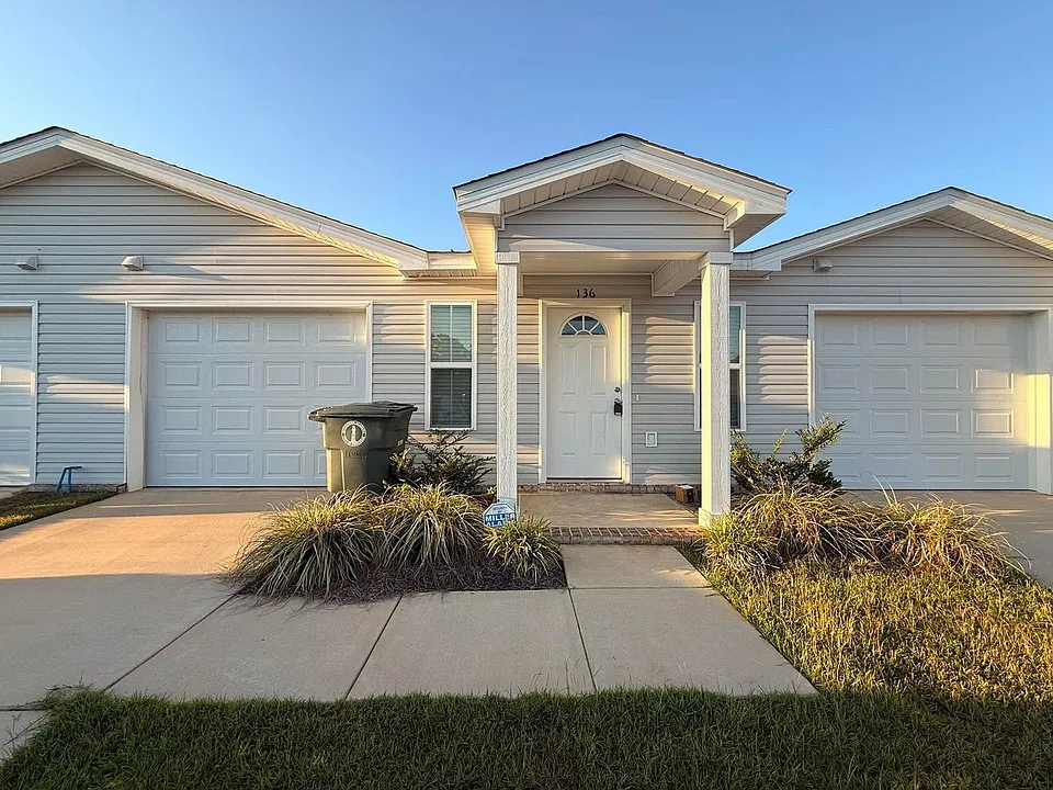 136 Juniper Cv