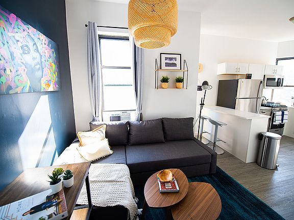 3rd image of 12 W 104th St #5E