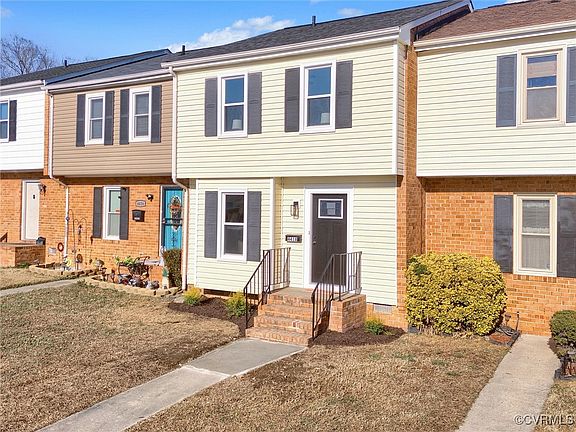 3rd image of 4418 Foxden Dr
