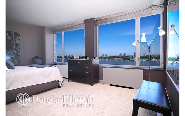 Sold by Douglas Elliman | media 16