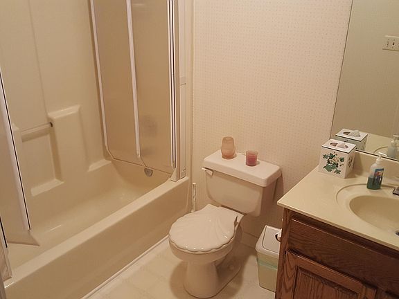 5th image of 193 Riverview Dr