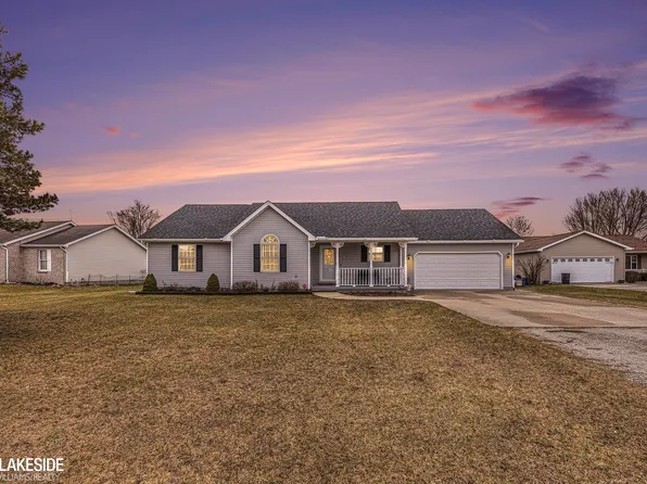 3132 Hidden Valley Dr, Port Huron, MI 48060