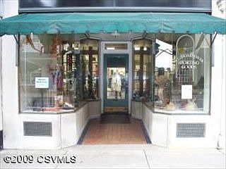 2nd image of 424 Market St