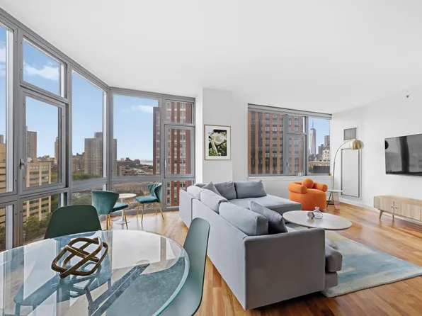 100 Jay Street image 1 of 17