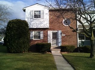 24488 Olde Orchard St #9, Novi, MI 48375