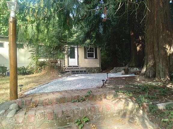 5th image of 266 W Monticello Dr