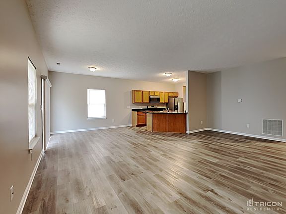 2nd image of 2601 Auburn Ct
