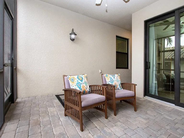 5548 Palmer Cir #102 — Photo 14