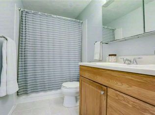 20 Rampart St, Rochester, NY 14623