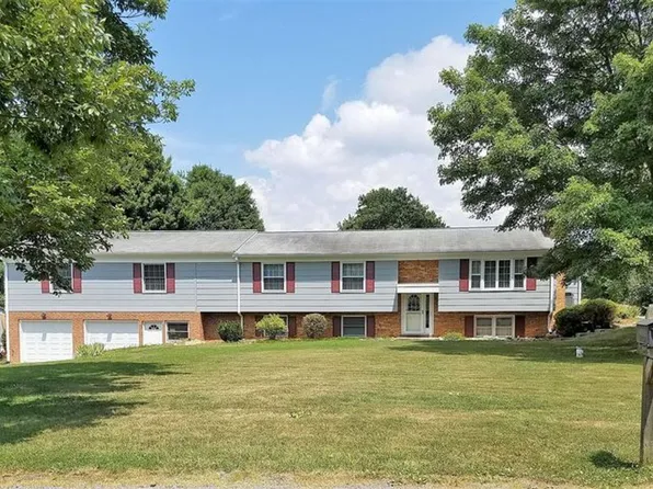 110 Mooreland Blvd, Lexington, VA 24450