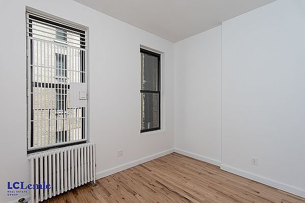 1st image of 305 E 78th St #3D