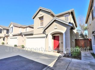 8500 Cortina Cir, Roseville, CA 95678
