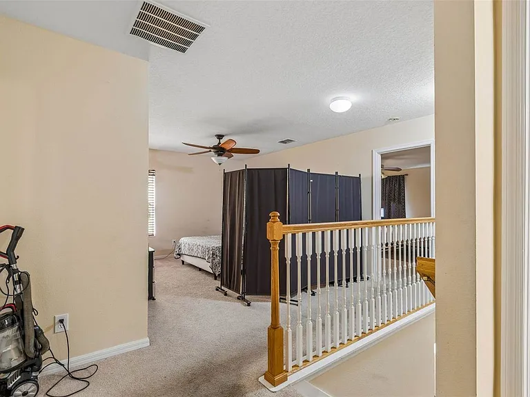 2401 Silvermoss Dr — Photo 24