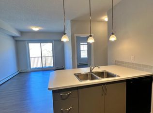 213 Mountain St #C9380754B, Cochrane, AB T4C1C9