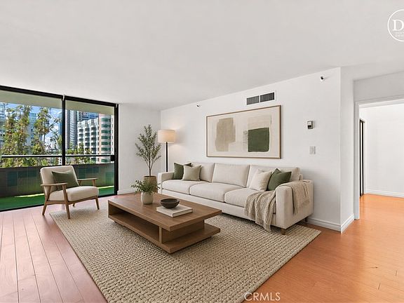 3rd image of 600 W 9th St APT 910