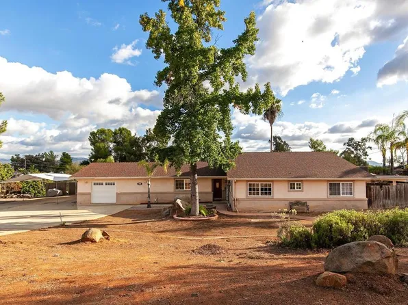 126 La Cresta Heights Rd, El Cajon, CA 92021