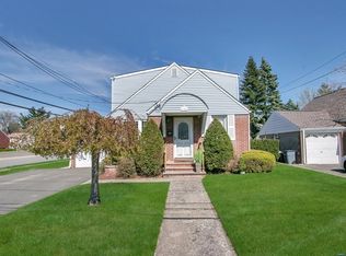 1-43 Plaza Rd, Fair Lawn, NJ 07410