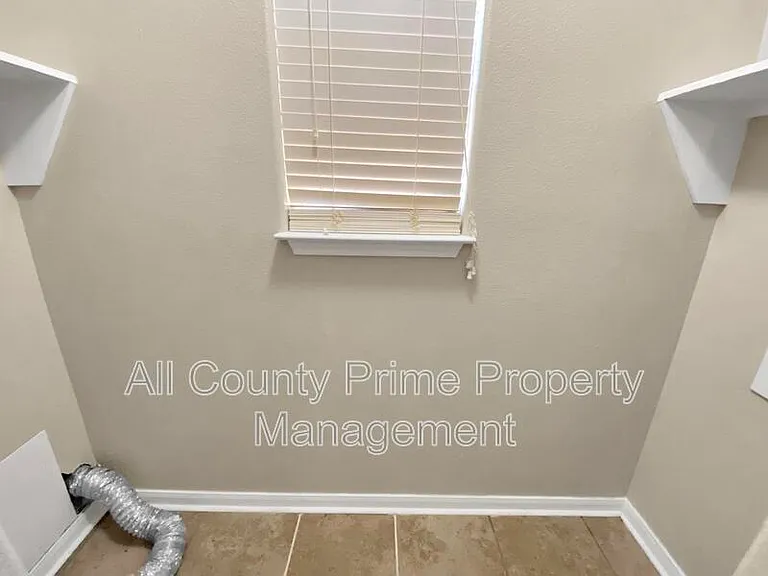 10825 Royal Magnolia Dr — Photo 8