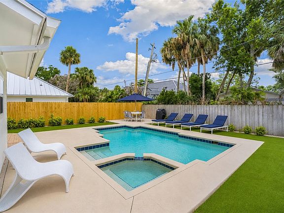 5th image of 768 Bougainvillea Ln