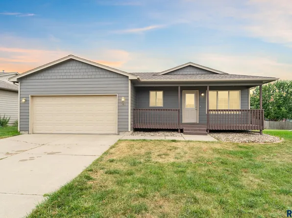 703 Teddy St, Harrisburg, SD 57032