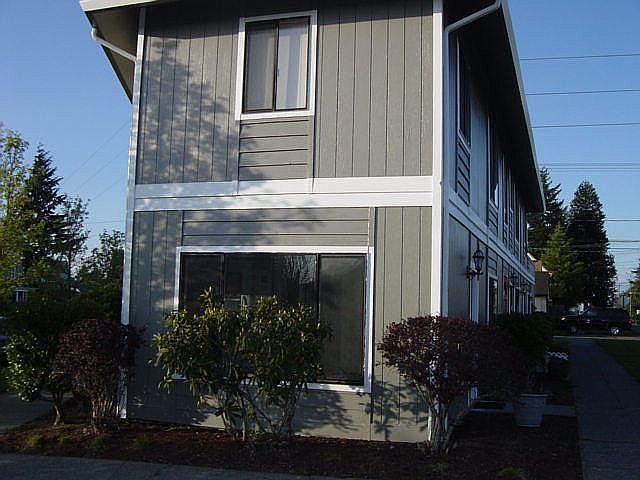 2nd image of 1415 N 11th St APT 1