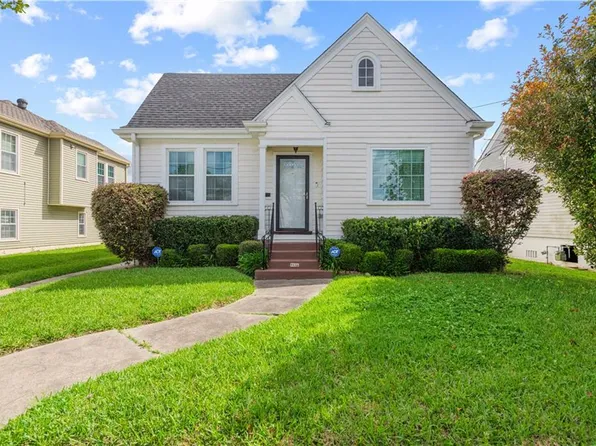 9231 Palm St, New Orleans, LA 70118