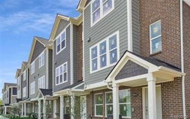 1st image of 2907 Artemis Dr #21