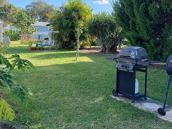 2nd image of 435 La Coquina