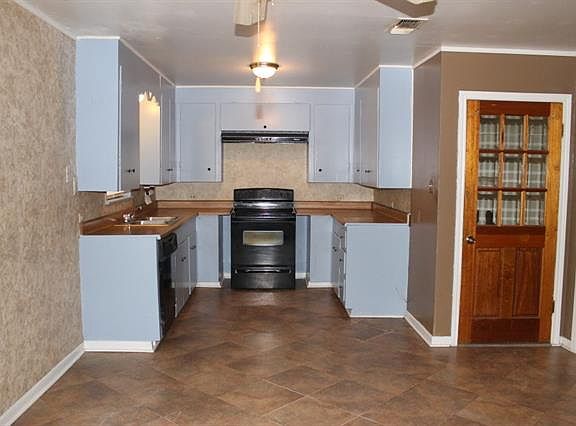 5th image of 803 Kenwood Ln