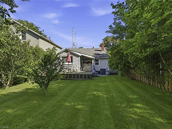 2nd image of 56 Welland Ave