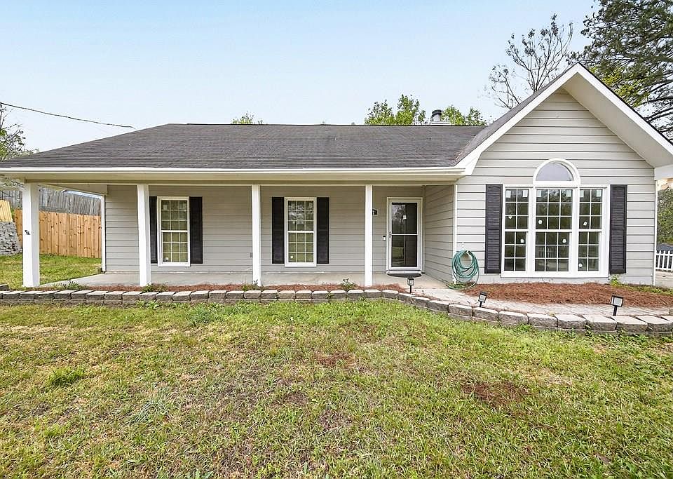 1st image of 717 Lee Road 850