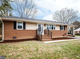 806 Payton Dr, Fredericksburg, VA 22405