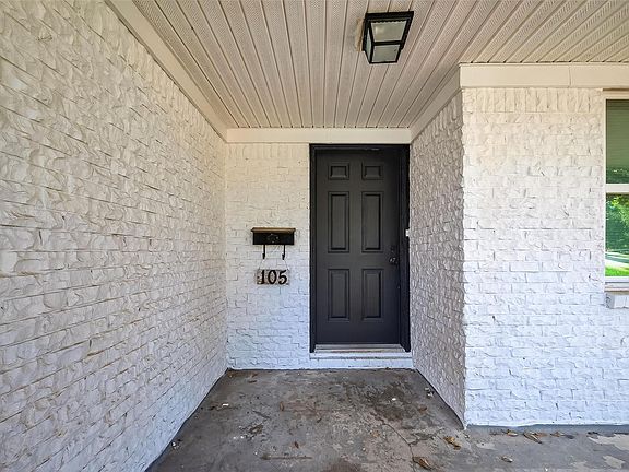 2nd image of 105 Longridge Dr