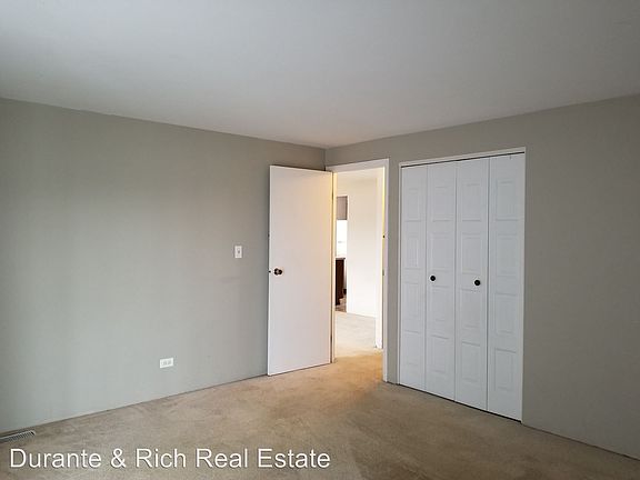 5th image of 208 Barcliffe Ln