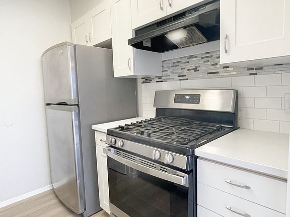 3rd image of 10700 Topperwein Dr #A
