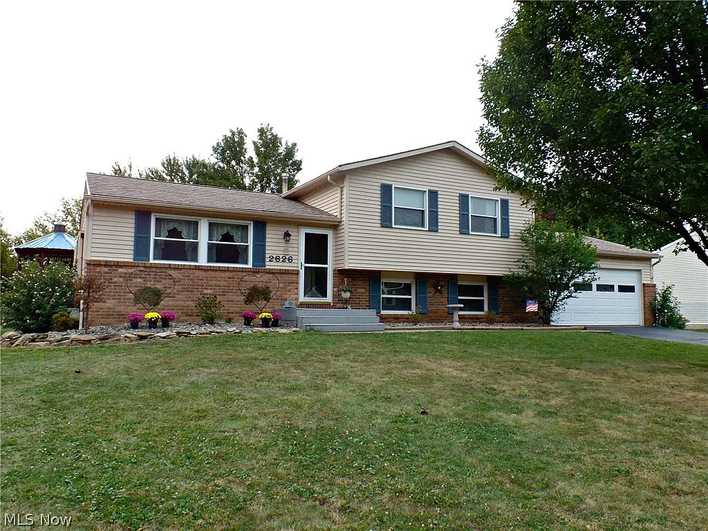 2626 Elizabeth Dr SW photo 1