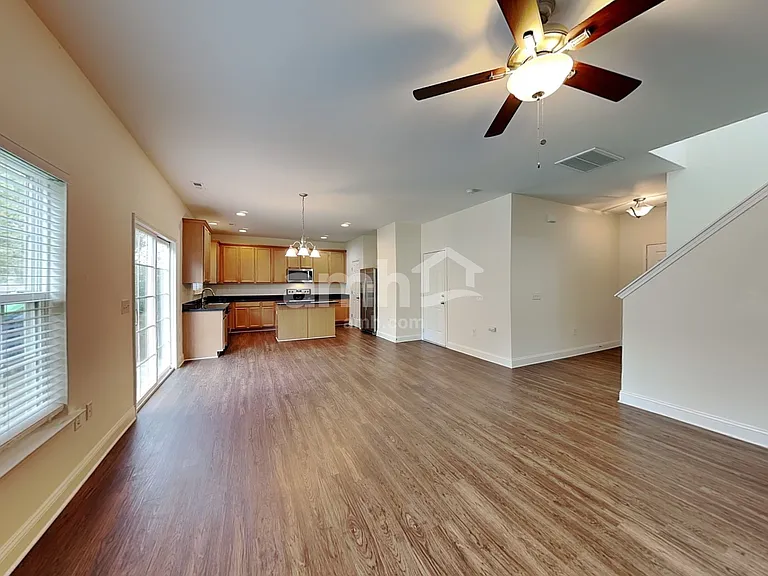 411 Waterlemon Way — Photo 6