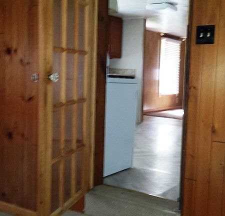 3rd image of 260 Beagle Park Loop
