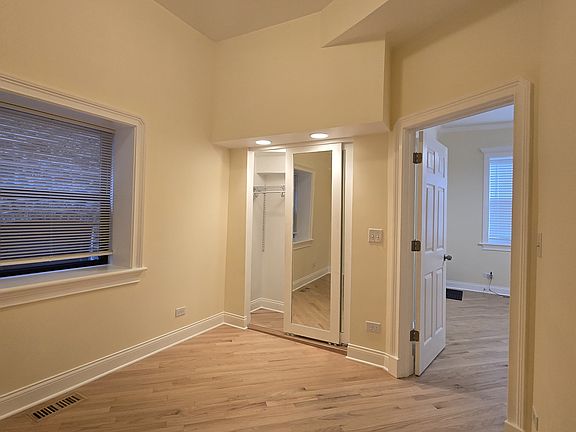 4th image of 2656 W Superior St #1