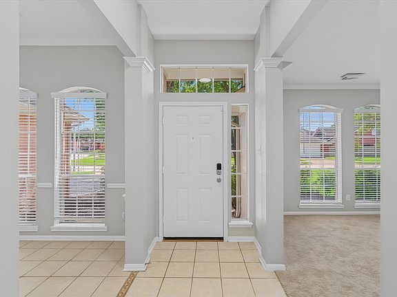 4th image of 14810 Mission Hills Dr