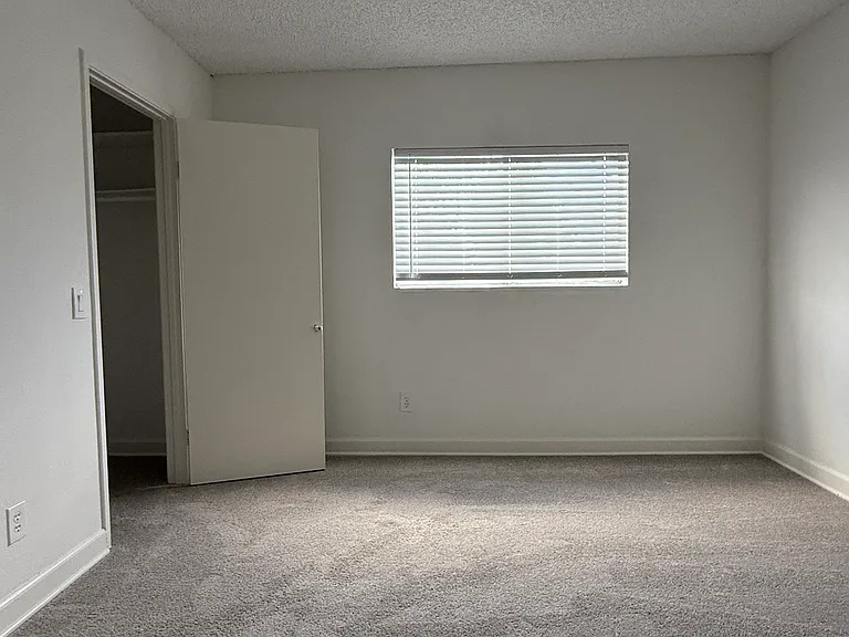 9064 Gramercy Dr #54 — Photo 28