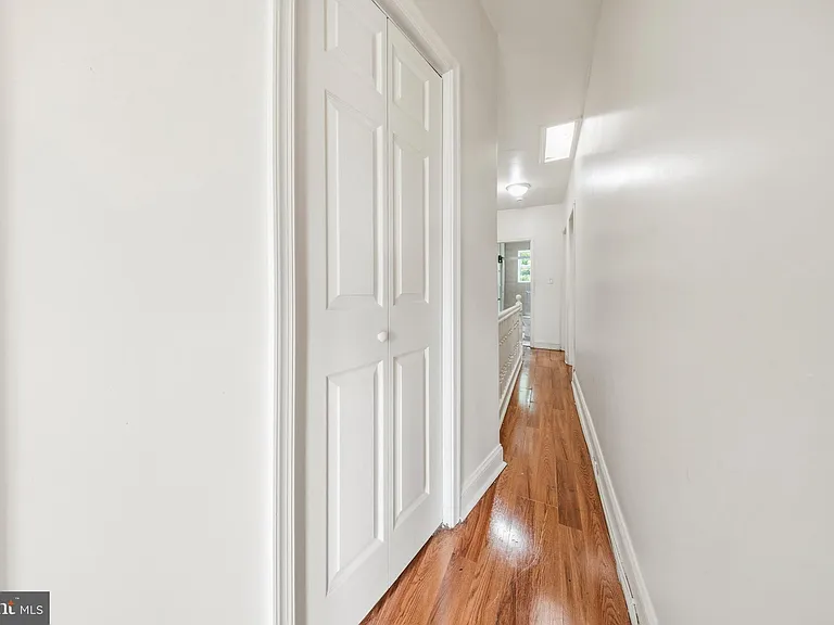 2516 W Pratt St — Photo 19