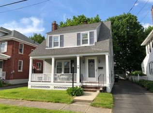 18 Manor Pl, Watervliet, NY 12189
