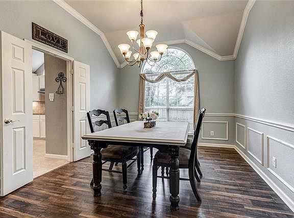 4th image of 8408 Fort Union Ct
